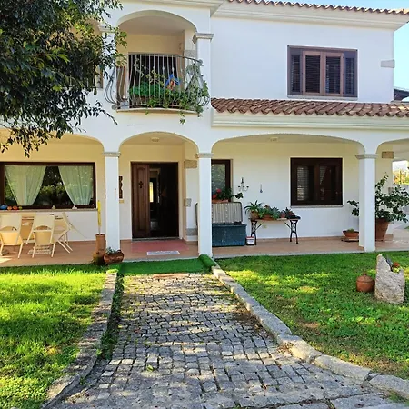 Perla Frühstückspension 3*